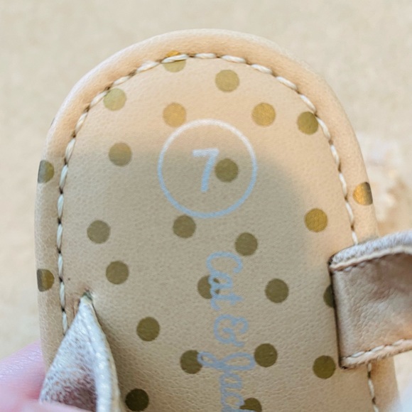 Cat & Jack Sandals - Picture 3 of 3